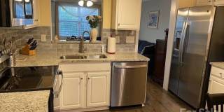 Room in 4 Bedroom Home at Meadowcreek Village Dr Gallery 15