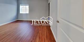 Discover this charming ADU near Golden Gardens Park and entertainment! Gallery 13