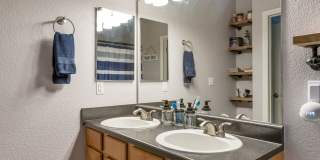 Updated 2 Bedroom, 2 Bath First Level Condo in Gated Community Gallery 9