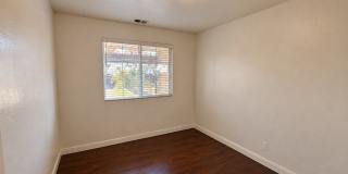 3290 North Vista Avenue Gallery 9
