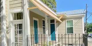 2 Bedroom, 2 Bathroom Home in Westside Subdivision - Downtown Charleston Gallery 1