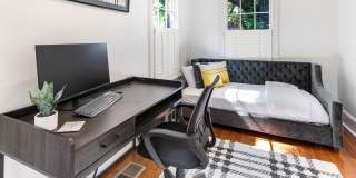 116 E 55th St Gallery 18