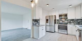 Rare 2 Bed 1 Bath Home with Huge Private Backyard Gallery 8