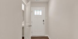 166 CHARMING FOREST Avenue Gallery 14