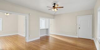 Kenilworth Court Gallery 1