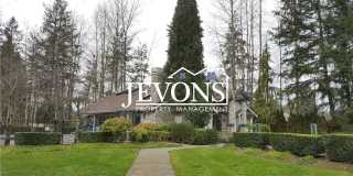 Condo with Swimming Pool and Private Enclosed 1-Car Garage in Klahanie Neighborhood Gallery 32