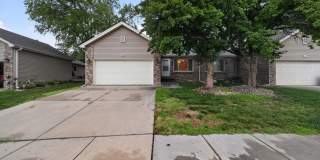 Charming 3BR Townhome in Lincoln Gallery 1
