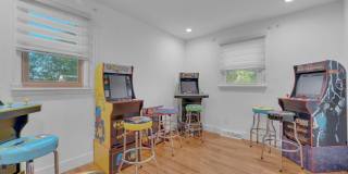 91 SECOND Street Gallery 21