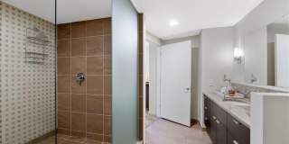 915 Olive Street Gallery 22