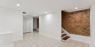 3 Level Semi-Detached Row Home in Columbia Heights Gallery 33