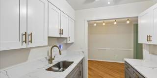 Bright & Stylish 2BR/1BA Condo in Sought-After Sumner Court in Bethesda Gallery 6