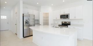 362 ANNIES Place Gallery 2