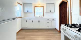 Two Bedroom Home with Detached Garage Gallery 8