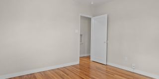 Remodeled Midtown Bungalow Gallery 19