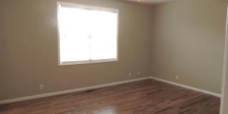 3 bed, 2 bath, 2 car garage townhouse w/ hardwood floors and bonus room in West Knoxville Gallery 7