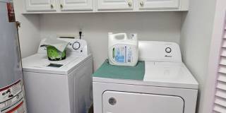Room in 2 Bedroom Home at Chenille Dr Gallery 3