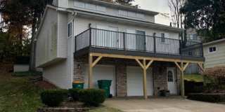 STUNNING LAKE VIEWS, BRIGHTON 3 BEDROOM HOME Gallery 1