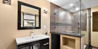 43054 Oxford Court Gallery 19