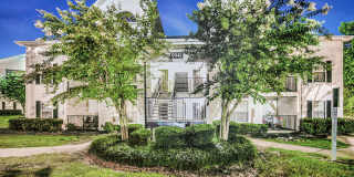 Landing at Houston Levee Gallery 6