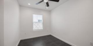 4130 North Longview Avenue Gallery 14