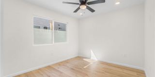 523 W 12th Gallery 8