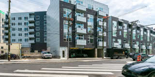 Luxury Northern Liberties Condo Gallery 25