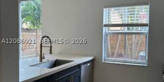 15242 SW 30th Ter Gallery 21