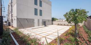 2341 Sherdian Street Gallery 54