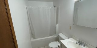 525 e 47th  street-4 Br house with a large finished basement Gallery 10