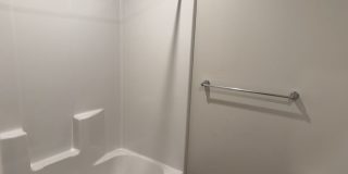Beautiful 3 Bedroom 2 Bathroom Home Available Now Gallery 6