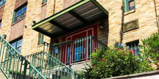 Cozy & bright 1 Bd/1Bth condo in Brookland House Condominium! Gallery 1
