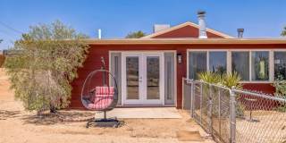 3 Bedroom 1.5 Bath Modern Farmhouse near JT National Park * MOVE IN SPECIAL* Gallery 25