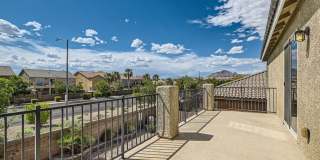 Dont Miss This Gorgeous 4 bed 3 bath plus Loft! Gallery 1