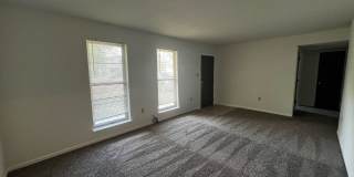 3 Bedroom/1.5 bathroom Duplex Gallery 41