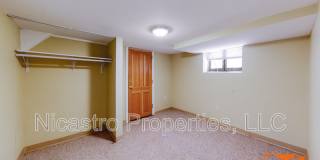 2064 Indianola Avenue Gallery 21