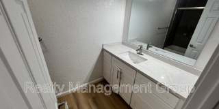 1013 Sunshine Ave Gallery 13