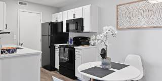 Trinity Lakes Apartments Gallery 1