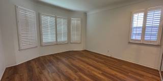Charming Traditional Home with a Detached Guest House Charming Traditional Home with a Detached Guest House Gallery 7