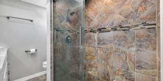 Beautifully Updated Condo with Community pool Gallery 13