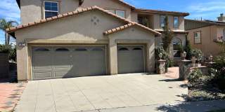 Spacious 5-Bedroom Home with Stunning Views Gallery 1