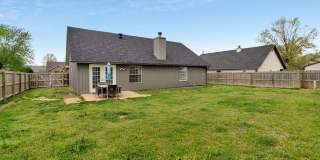 3 Bed 2 Bath home Just Mins Away from Lake Fayetteville and I-49 Gallery 22