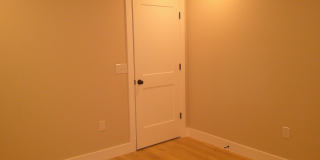 Fully Remodeled 2 Bed 1 Bath House Gallery 21
