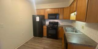 Ground Floor Large 1 Bedroom 1 Bath Available Gallery 1