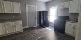 Charming 3BR/2Bath in Moline Gallery 1