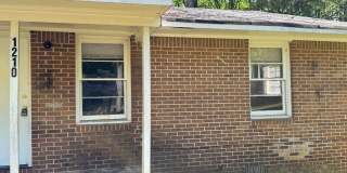 2 Bed 1 Bath Brick Duplex Gallery 1