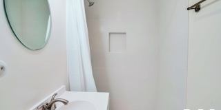 Expansive Six Bedroom House Steps from USC Campus! Gallery 11