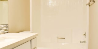 Americana Simi Apartments Gallery 25