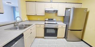 1157 Golden Lakes Boulevard Gallery 1