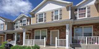 Beautiful 2 Bedroom Townhome with Mountain Views in The Bluffs at Springs Creek! Beautiful 2 Bedroom Townhome with Mountain Views in The Bluffs at Springs Creek! Gallery 1