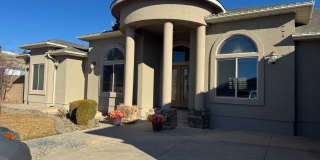 Premium home over looking the elko golf course. Gallery 1